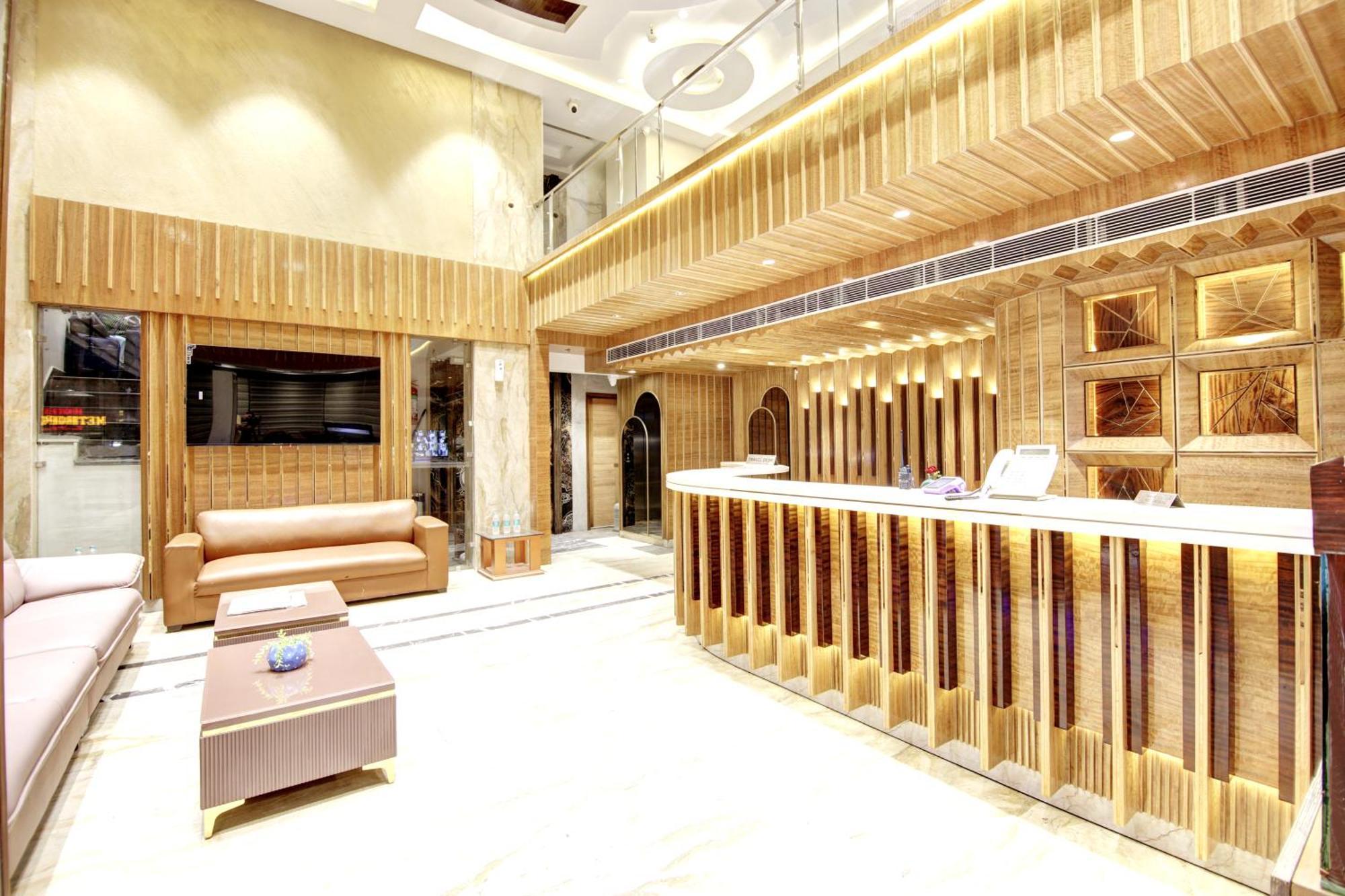 Hotel Krishna Plaza 'New Delhi' - By M S Hospitality Εξωτερικό φωτογραφία
