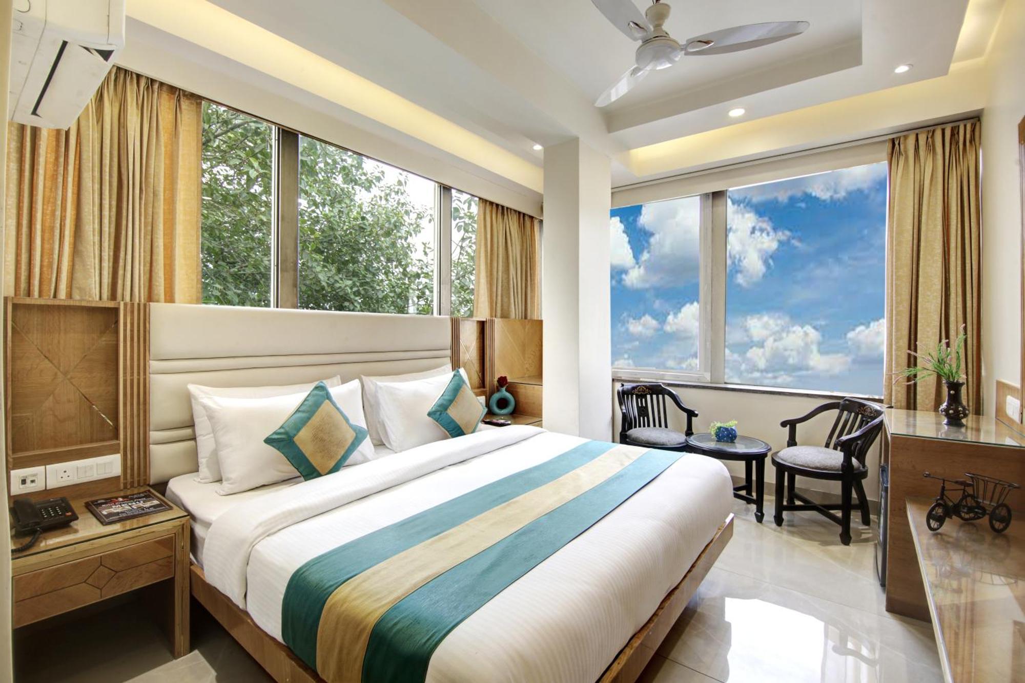Hotel Krishna Plaza 'New Delhi' - By M S Hospitality Εξωτερικό φωτογραφία