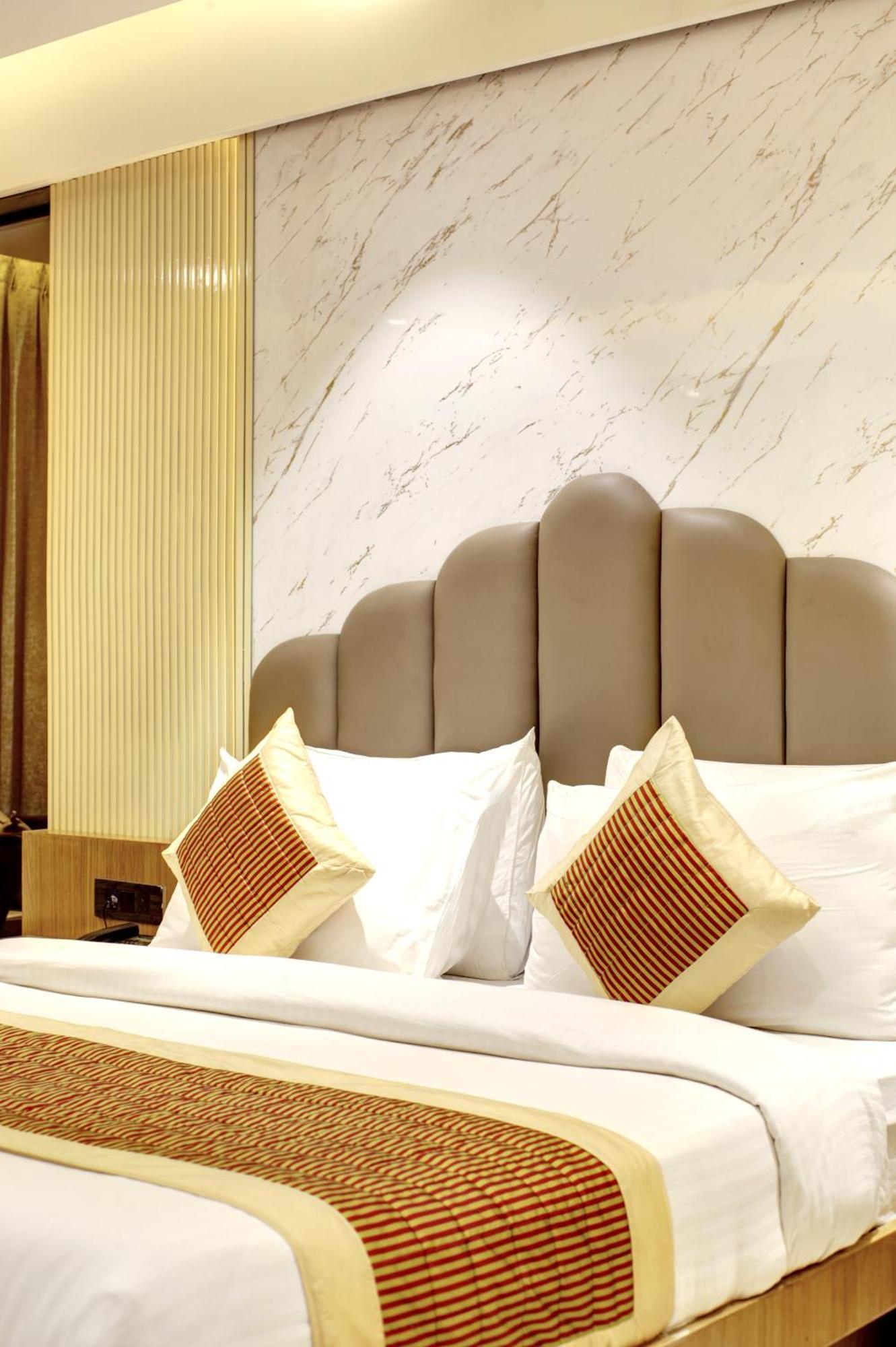 Hotel Krishna Plaza 'New Delhi' - By M S Hospitality Εξωτερικό φωτογραφία