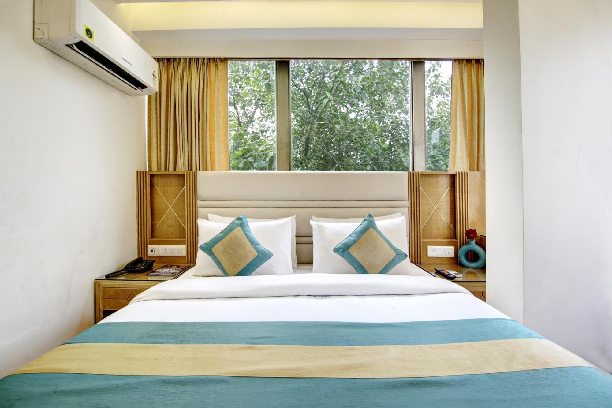 Hotel Krishna Plaza 'New Delhi' - By M S Hospitality Εξωτερικό φωτογραφία