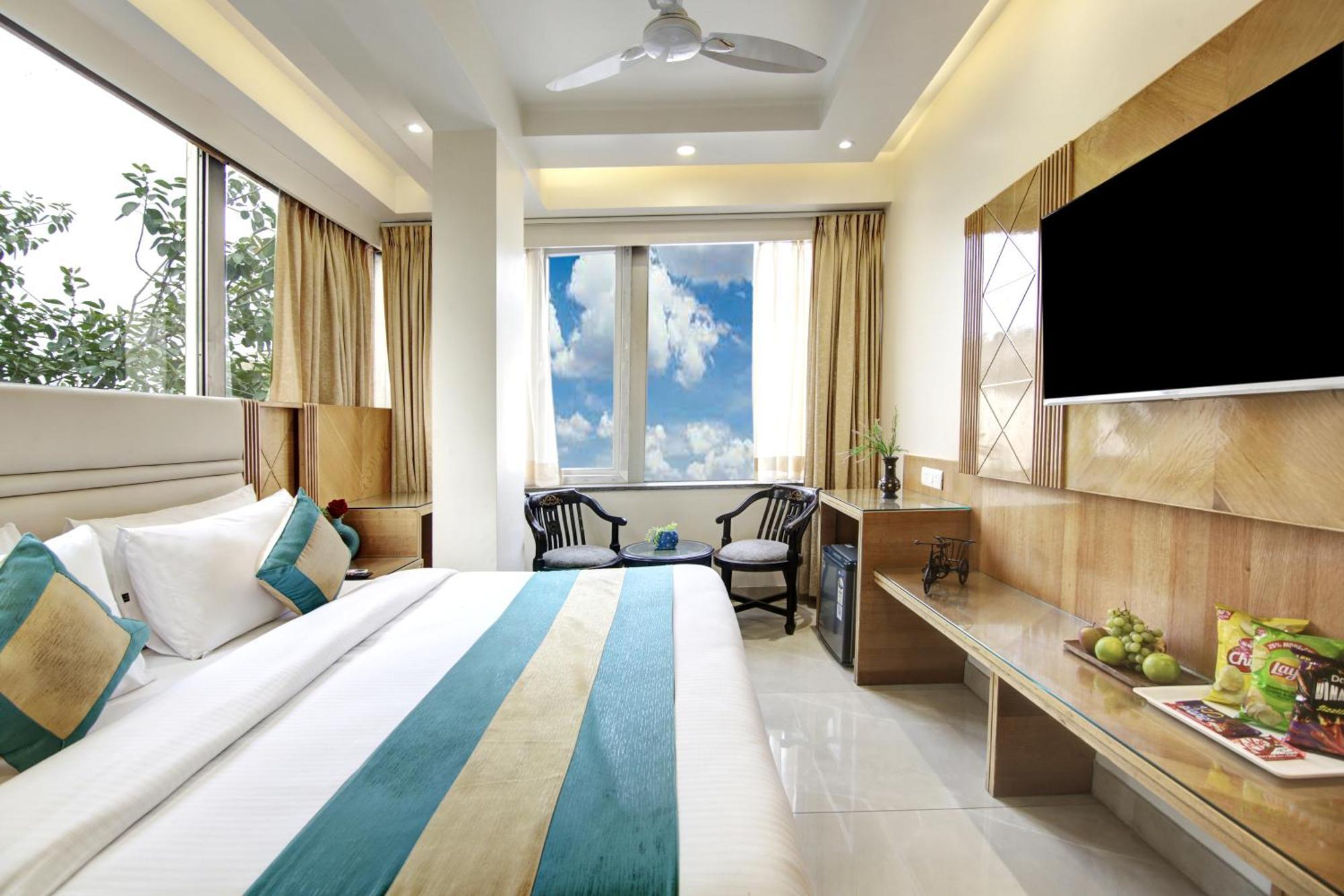 Hotel Krishna Plaza 'New Delhi' - By M S Hospitality Εξωτερικό φωτογραφία