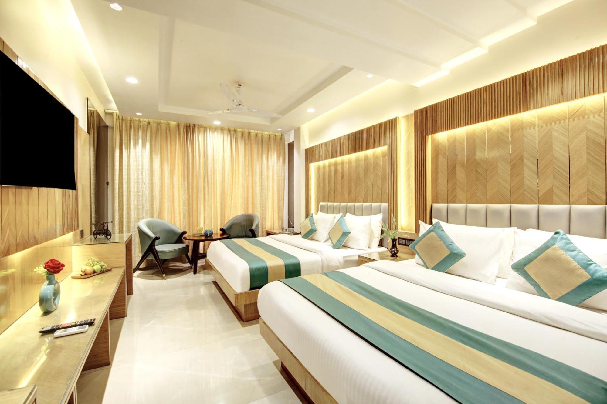 Hotel Krishna Plaza 'New Delhi' - By M S Hospitality Εξωτερικό φωτογραφία