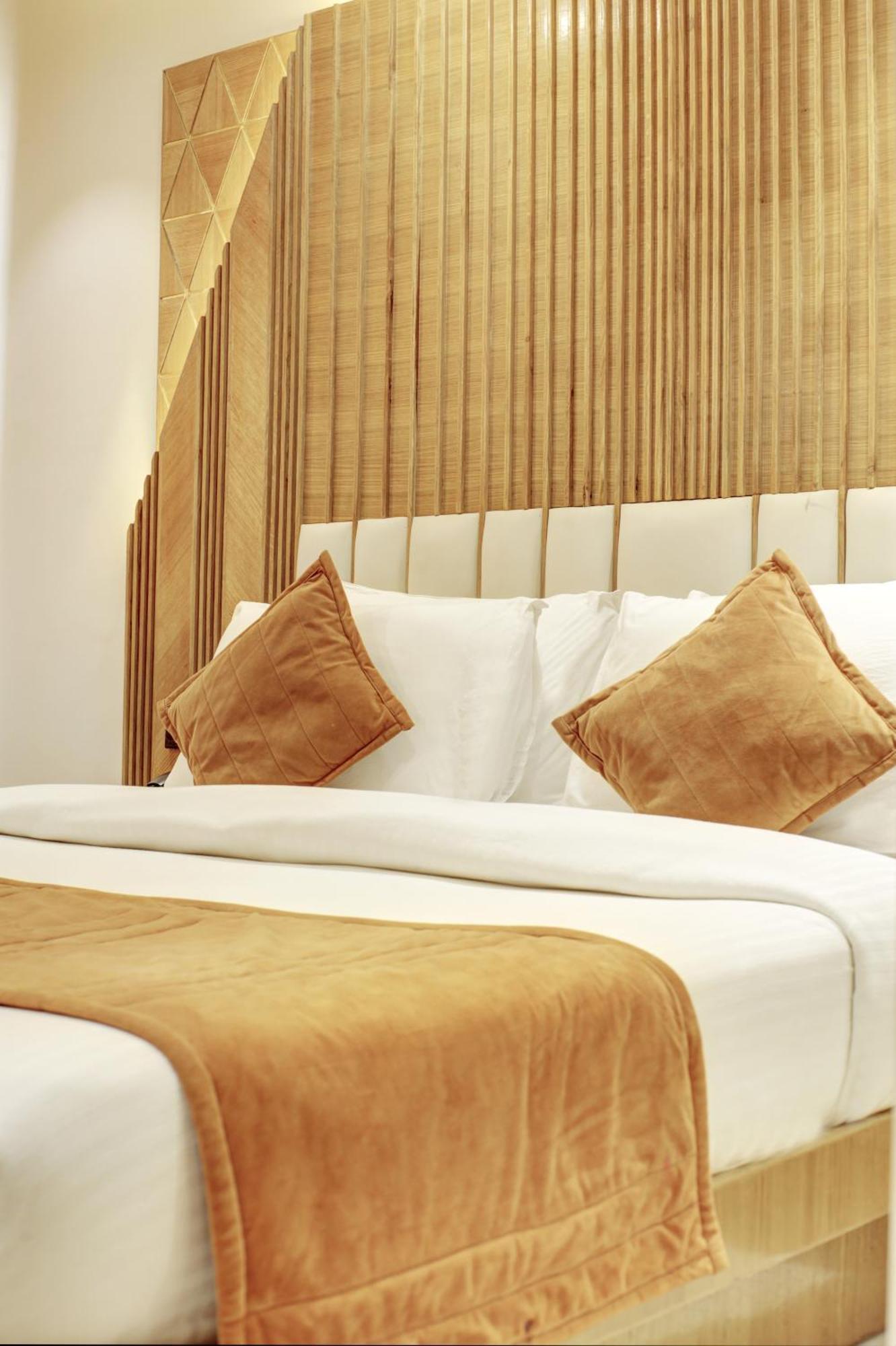 Hotel Krishna Plaza 'New Delhi' - By M S Hospitality Εξωτερικό φωτογραφία
