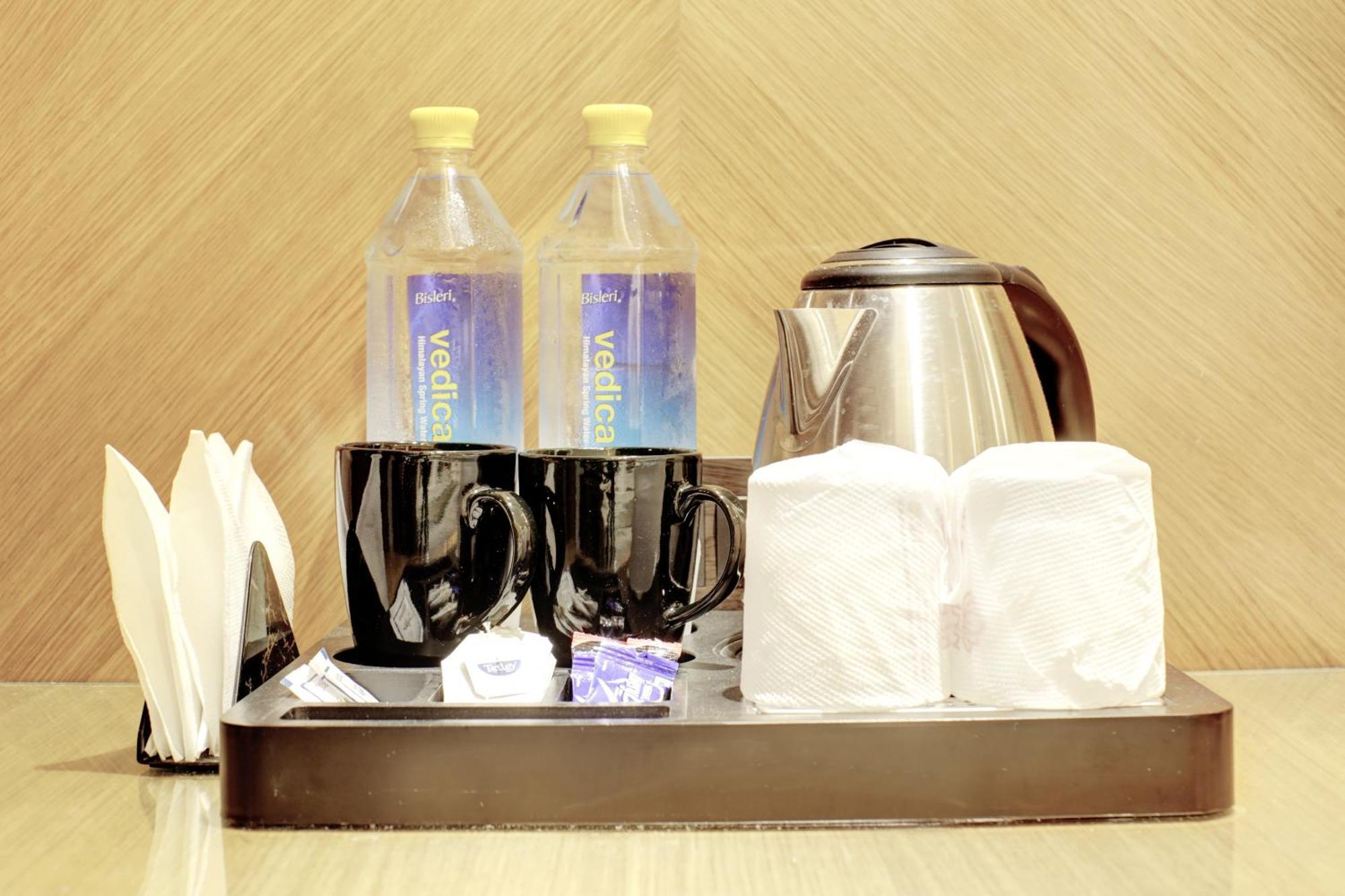 Hotel Krishna Plaza 'New Delhi' - By M S Hospitality Εξωτερικό φωτογραφία